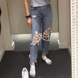 The cutest Garage mom jeans
